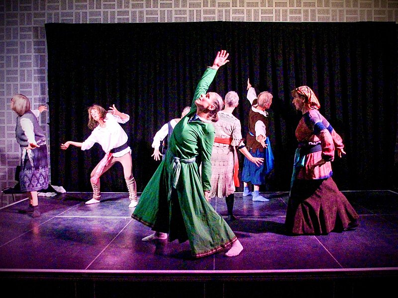 Tanztheater Emsdetten mit Totroken im Kreativ-Haus