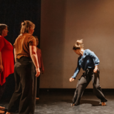 Modern Dance Anfänger:innen mit Vorkenntnissen Modern Dance Anfänger:innen mit Vorkenntnissen